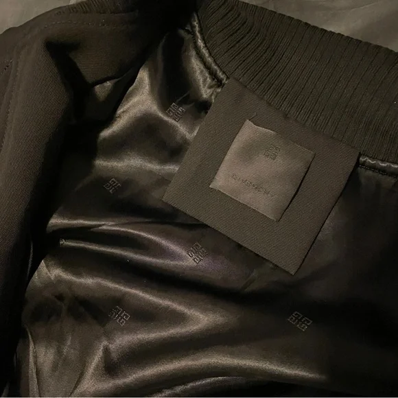 GIVENCHY Black 4G Logo Virgin Wool Bomber Jacket Men L 50